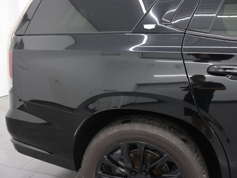 Used 2021 Cadillac Escalade Sport Platinum AWD/4WD image 33