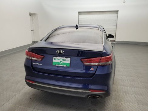 Used 2018 Kia Optima S FWD image 7