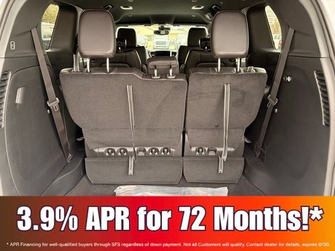 New 2026 Chrysler Pacifica Select FWD image 10