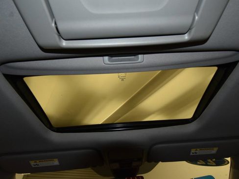 Used 2022 Honda Odyssey Elite image 21