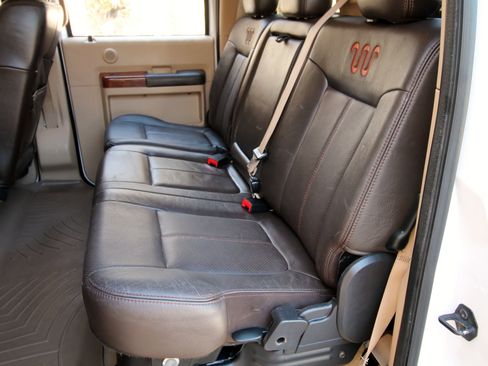 Used 2015 Ford F250 King Ranch w/ FX4 Off-Road Package image 48