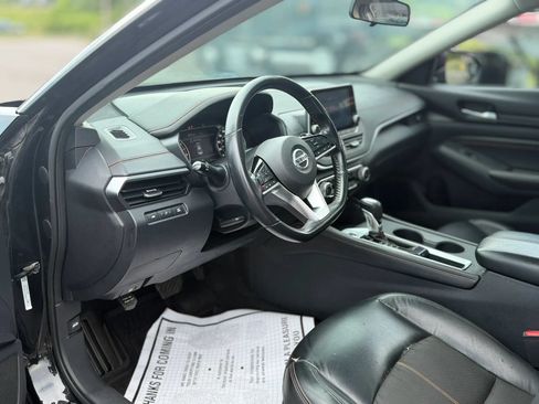 Used 2021 Nissan Altima 2.0 SR FWD image 10