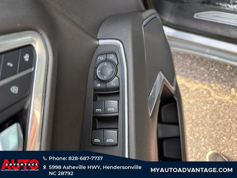 Used 2025 GMC Sierra 1500 SLT AWD/4WD image 10