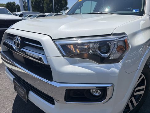 Used 2021 Toyota 4Runner Limited AWD/4WD image 6