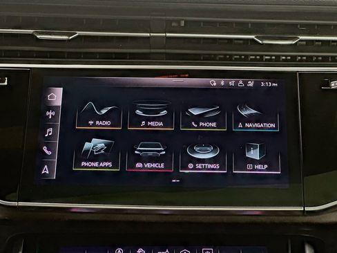 Used 2020 Audi Q8 Premium w/ Black Optic Package image 12