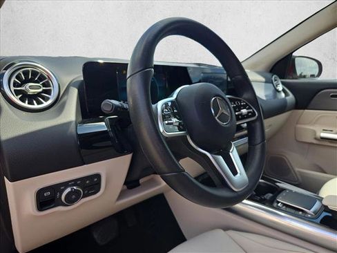 Used 2021 Mercedes-Benz GLA 250 image 10