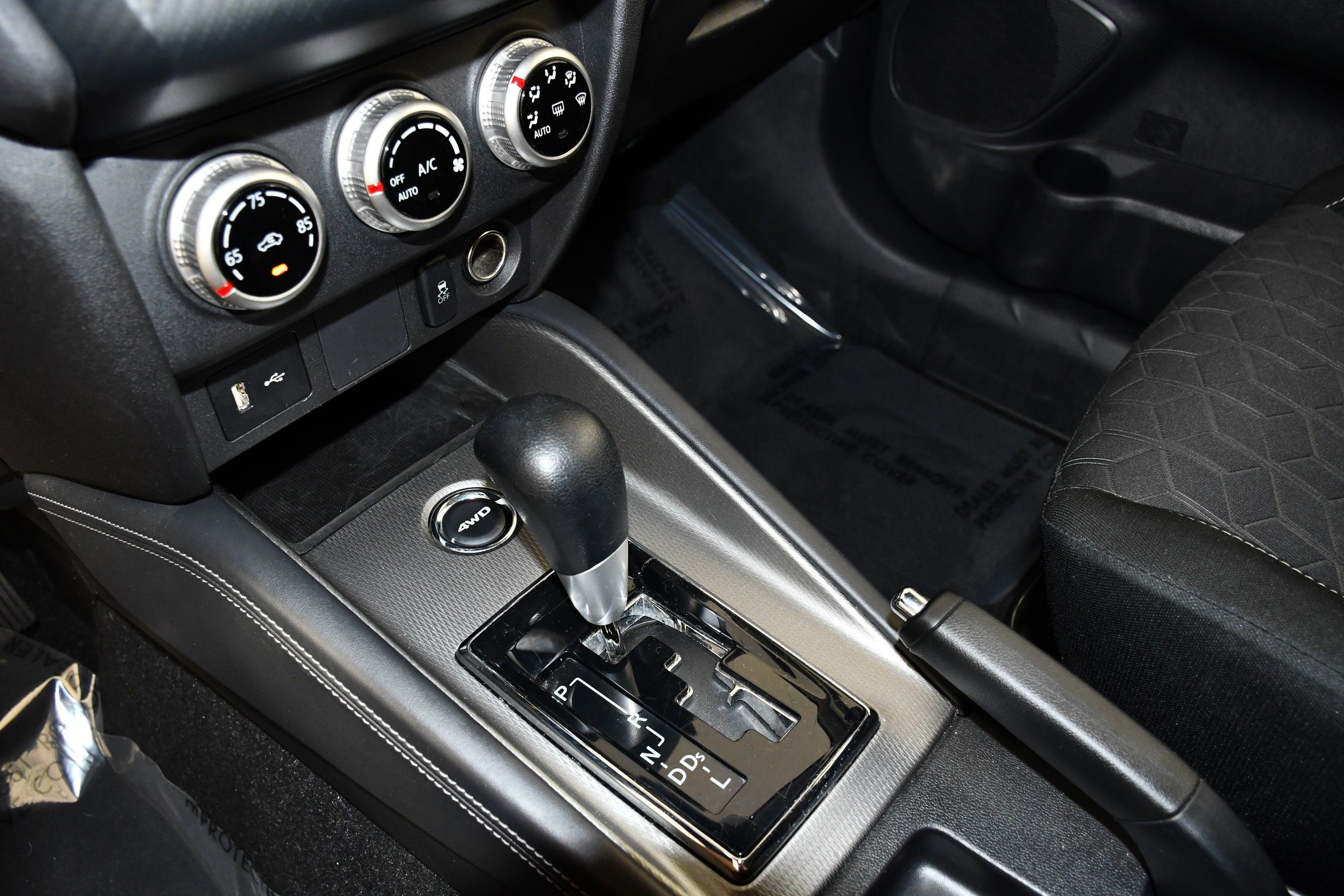 Used 2024 Mitsubishi Outlander Sport ES AWD/4WD image 29