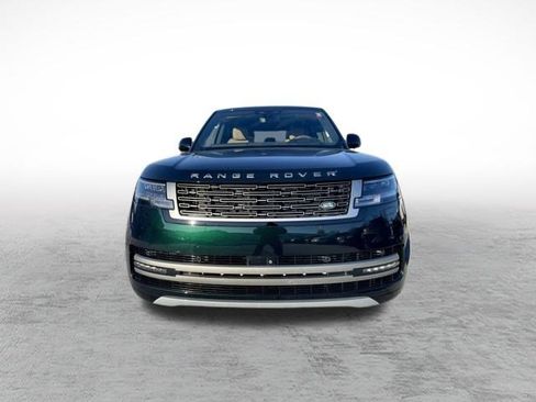 Used 2024 Land Rover Range Rover SE image 2