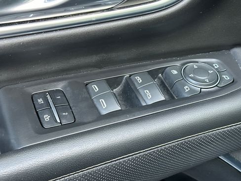 Used 2023 Chevrolet Tahoe Premier image 13