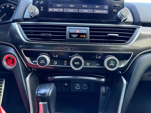 Used 2022 Honda Accord Sport image 18