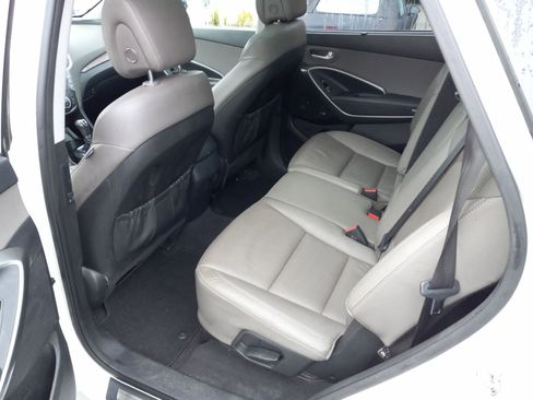 Used 2017 Hyundai Santa Fe Limited w/ Cargo Package image 7