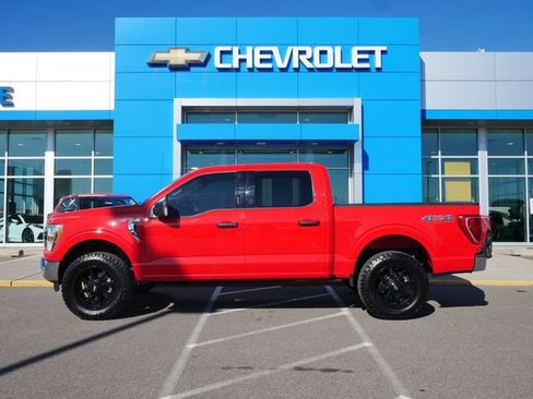 Used 2021 Ford F150 XLT w/ Equipment Group 301A Mid AWD/4WD image 4