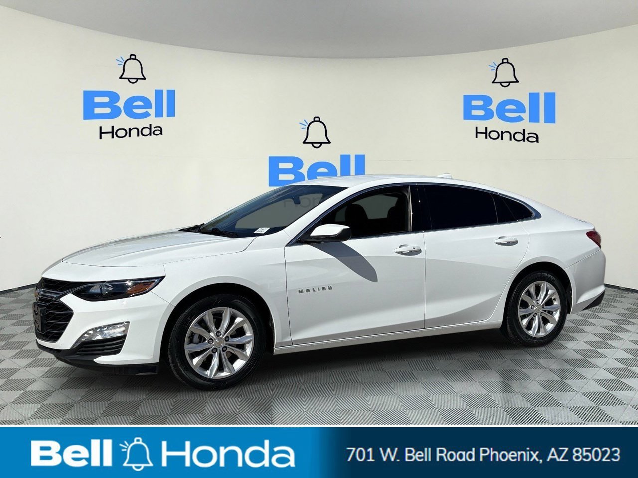 Used 2022 Chevrolet Malibu LT FWD image 1