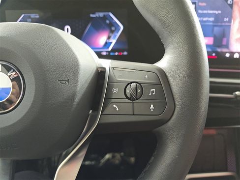 Used 2025 BMW X1 xDrive28i w/ Convenience Package image 21