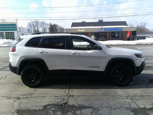 Used 2021 Jeep Cherokee Trailhawk w/ Premium Leather Package image 7