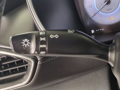 Used 2022 Hyundai Santa Fe SEL w/ Convenience + Premium Package FWD image 32