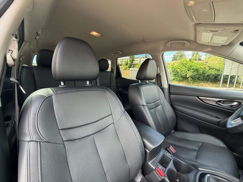 Used 2019 Nissan Rogue SL AWD/4WD image 27