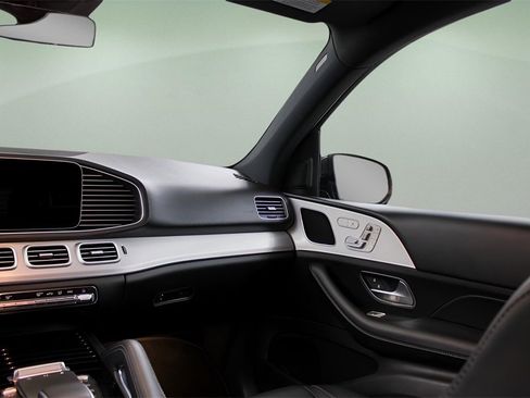 Used 2024 Mercedes-Benz GLE 350 4MATIC image 23