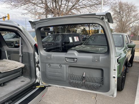 Used 2006 Lexus GX 470 image 38
