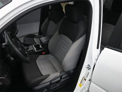 Used 2025 Toyota Tacoma TRD Sport image 11