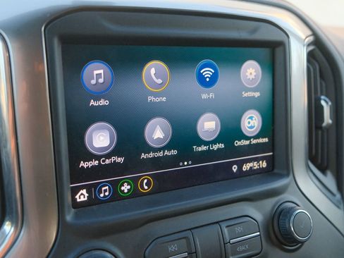 Used 2021 Chevrolet Silverado 1500 LT image 17