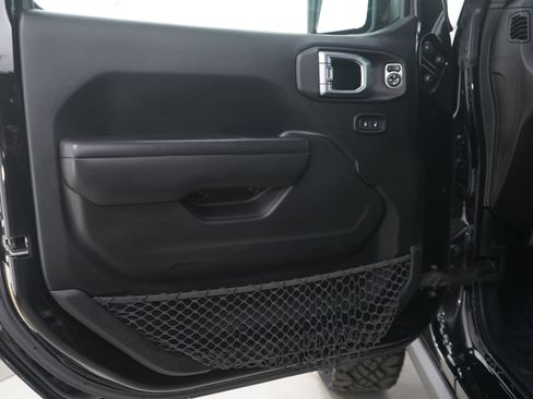 Used 2020 Jeep Wrangler Sport S image 13