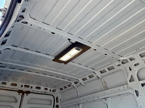Used 2025 RAM ProMaster 2500 w/ Convenience Group FWD image 12