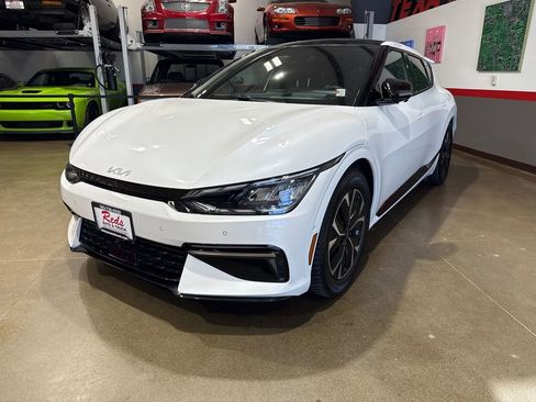 Used 2022 Kia EV6 GT-Line w/ GT-Line Suede Seat Package image 11