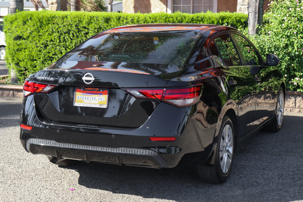 Used 2025 Nissan Sentra S FWD image 9
