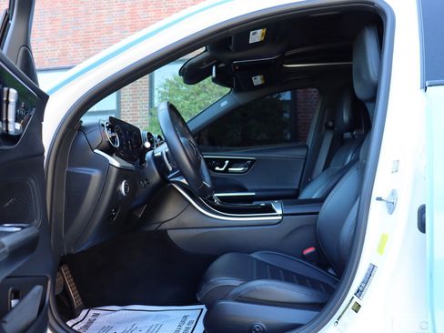 Used 2023 Mercedes-Benz C 300 Sedan image 12