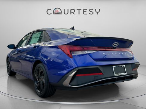 New 2026 Hyundai Elantra Sport image 3