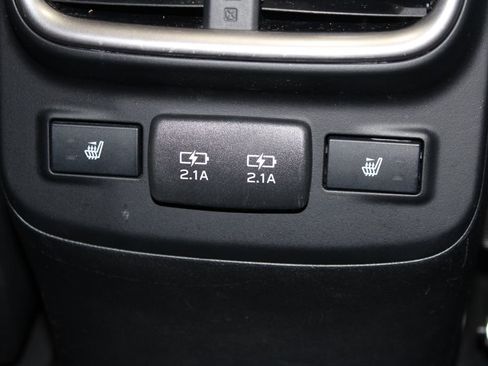 Used 2022 Subaru Outback Limited image 32