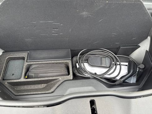 Used 2025 Rivian R1S Premium AWD/4WD image 59