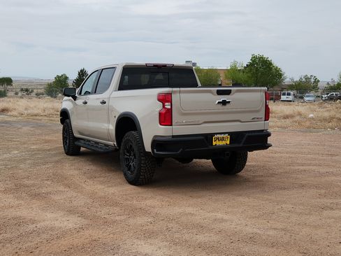 New 2026 Chevrolet Silverado 1500 ZR2 AWD/4WD image 3