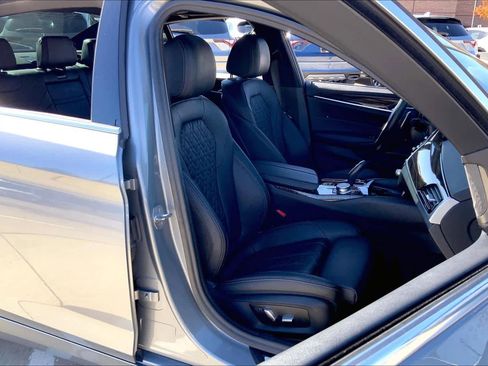 Used 2023 BMW 530i 530i w/ Premium Package image 9