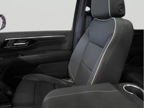 New 2026 Chevrolet Suburban Premier w/ Sun And Tow Package image 22