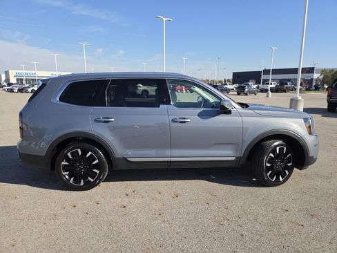 Used 2024 Kia Telluride SX image 17