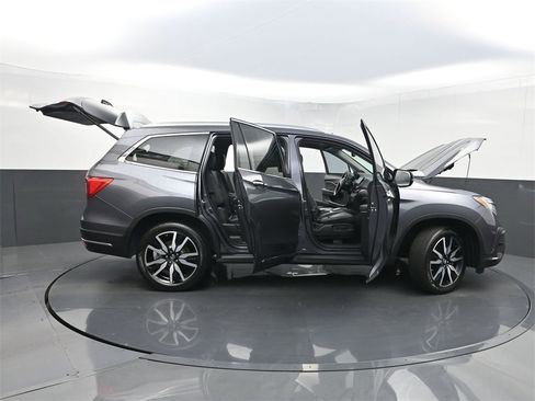 Used 2019 Honda Pilot Touring image 41