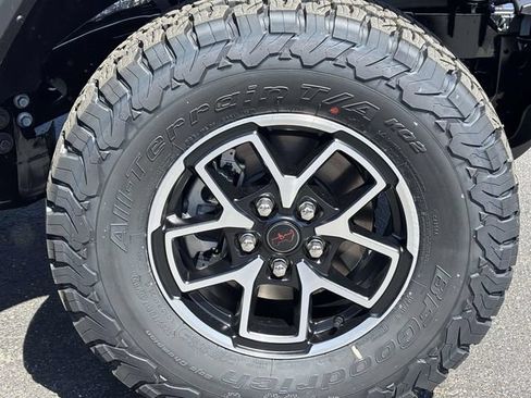 New 2026 Jeep Wrangler Unlimited Rubicon AWD/4WD image 29