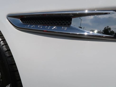 Used 2018 Jaguar XE image 52