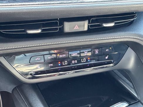 Used 2023 Buick Envision Essence w/ Sport Touring Package AWD/4WD image 28