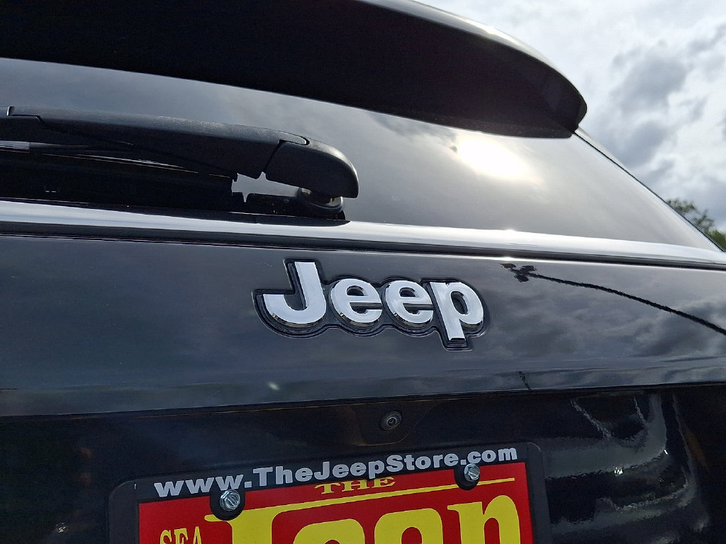 Certified 2023 Jeep Compass Latitude AWD/4WD image 28