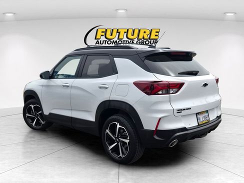 Used 2022 Chevrolet TrailBlazer RS w/ Sun and Liftgate Package AWD/4WD image 6
