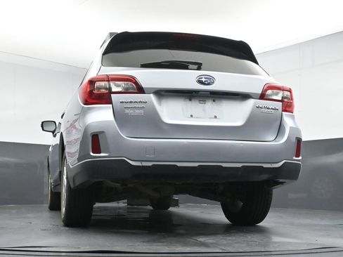 Used 2017 Subaru Outback 2.5i Premium AWD/4WD image 22