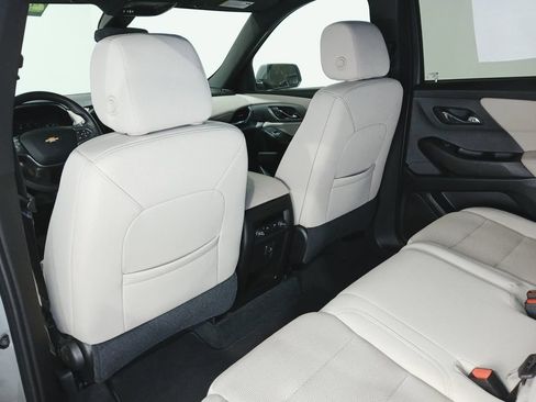 Used 2023 Chevrolet Traverse LS w/ Safety Package AWD/4WD image 15