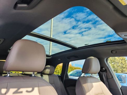 Certified 2025 Audi Q5 Premium image 13