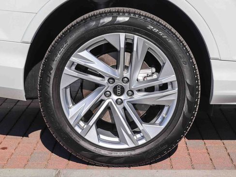 Certified 2023 Audi Q7 2.0T Premium w/ Convenience Package AWD/4WD image 10