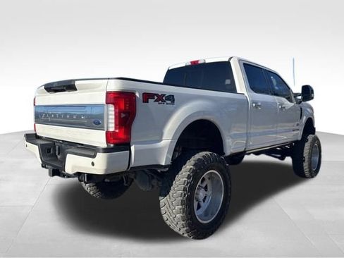 Used 2017 Ford F250 Platinum w/ Platinum Ultimate Package image 4