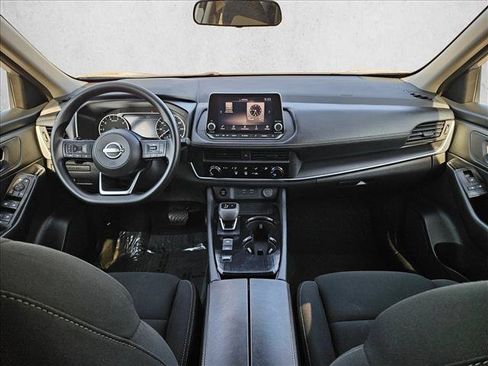 Used 2024 Nissan Rogue S FWD image 17