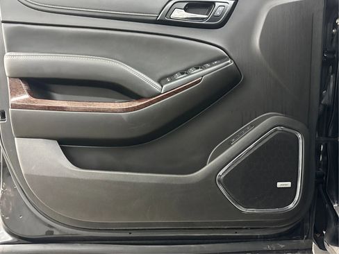 Used 2017 GMC Yukon SLT image 26